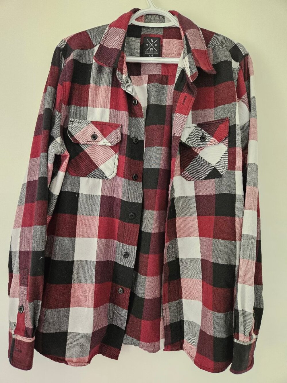 Red, Black and White Plaid Men's Flannel Shirt Size L
